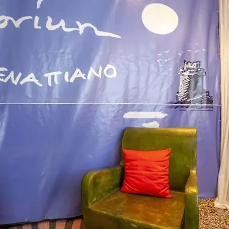 Greek Retro Decor & Wesanderson's Movies Design Appartamento *
