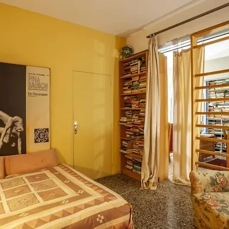 Greek Retro Decor & Wesanderson's Movies Design Appartamento