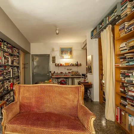 Greek Retro Decor & Wesanderson's Movies Design Appartamento Salonicco